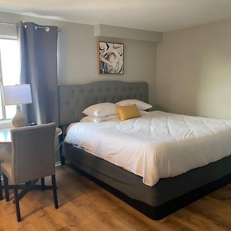 Ways Motel هامبتون المظهر الخارجي الصورة